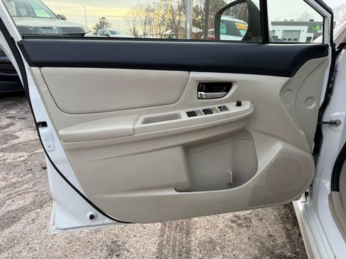 Used 2013 Subaru Impreza 2.0i Sport Premium image 9