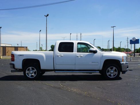 Used 2011 Chevrolet Silverado 2500 LTZ w/ LTZ Plus Package AWD/4WD image 14