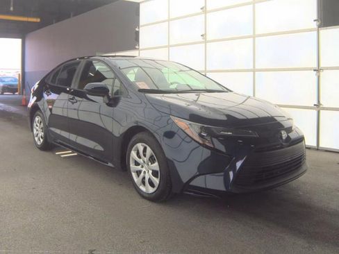 Used 2024 Toyota Corolla LE FWD image 4