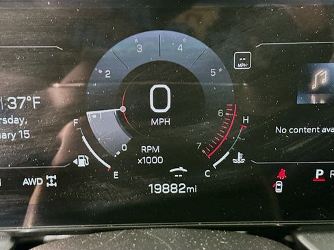 Used 2025 GMC Terrain Elevation image 19