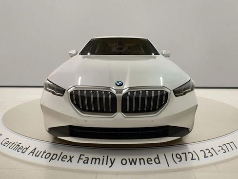 Used 2026 BMW 530i xDrive AWD/4WD image 8