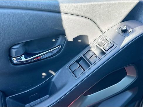 New 2026 Nissan Frontier SV w/ SV Convenience Package image 6