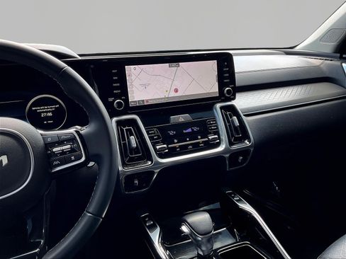 Used 2023 Kia Sorento SX FWD image 9