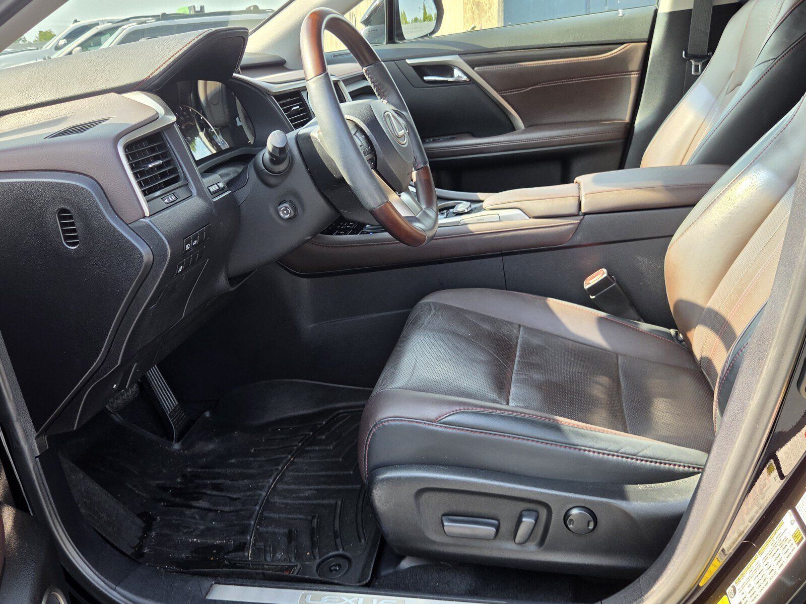 Used 2017 Lexus RX 350 FWD w/ Premium Package image 12