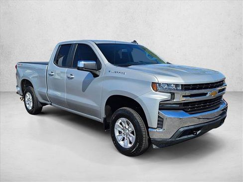 Used 2020 Chevrolet Silverado 1500 LT w/ Trailering Package AWD/4WD image 3