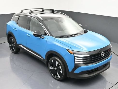 New 2026 Nissan Kicks SR FWD image 36