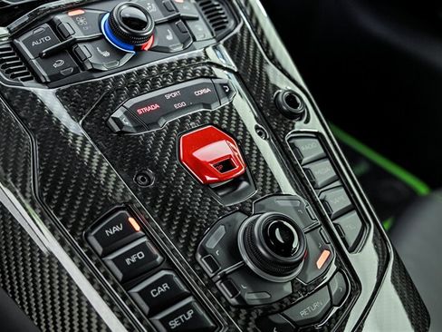 Used 2018 Lamborghini Aventador S AWD/4WD image 36