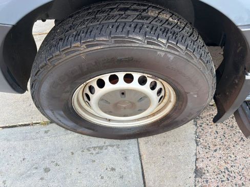 Used 2018 Mercedes-Benz Sprinter 2500 image 23