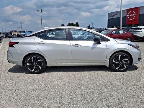 New 2025 Nissan Versa SR w/ Trunk Package image 11