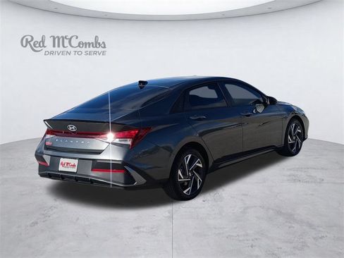 Certified 2025 Hyundai Elantra Sport FWD image 7