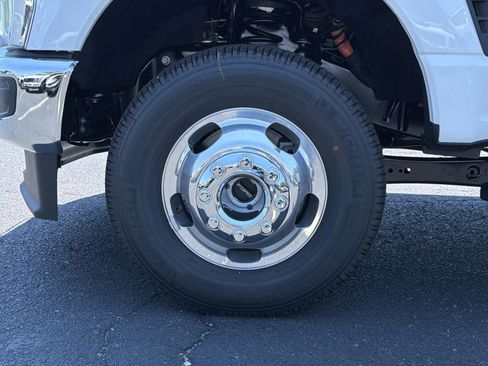 New 2026 Ford F350 XLT AWD/4WD image 17