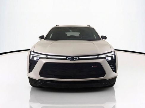 Used 2024 Chevrolet Blazer EV RS RWD image 3