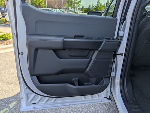 New 2025 Ford F150 STX image 28