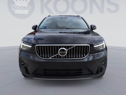 Certified 2025 Volvo XC40 B5 Plus image 11