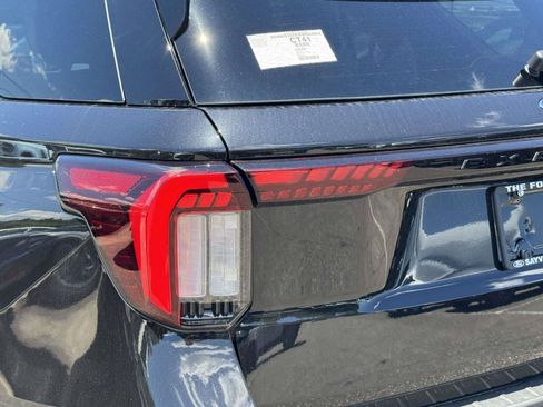 New 2026 Ford Explorer ST-Line w/ ST-Line Street Pack AWD/4WD image 9