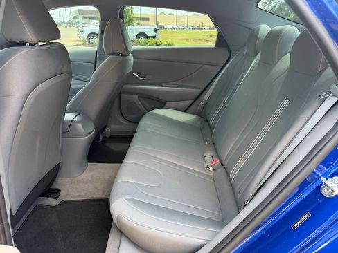 Used 2021 Hyundai Elantra SEL w/ Convenience Package FWD image 14