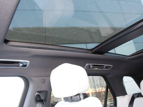 New 2026 Land Rover Range Rover Sport SE image 19