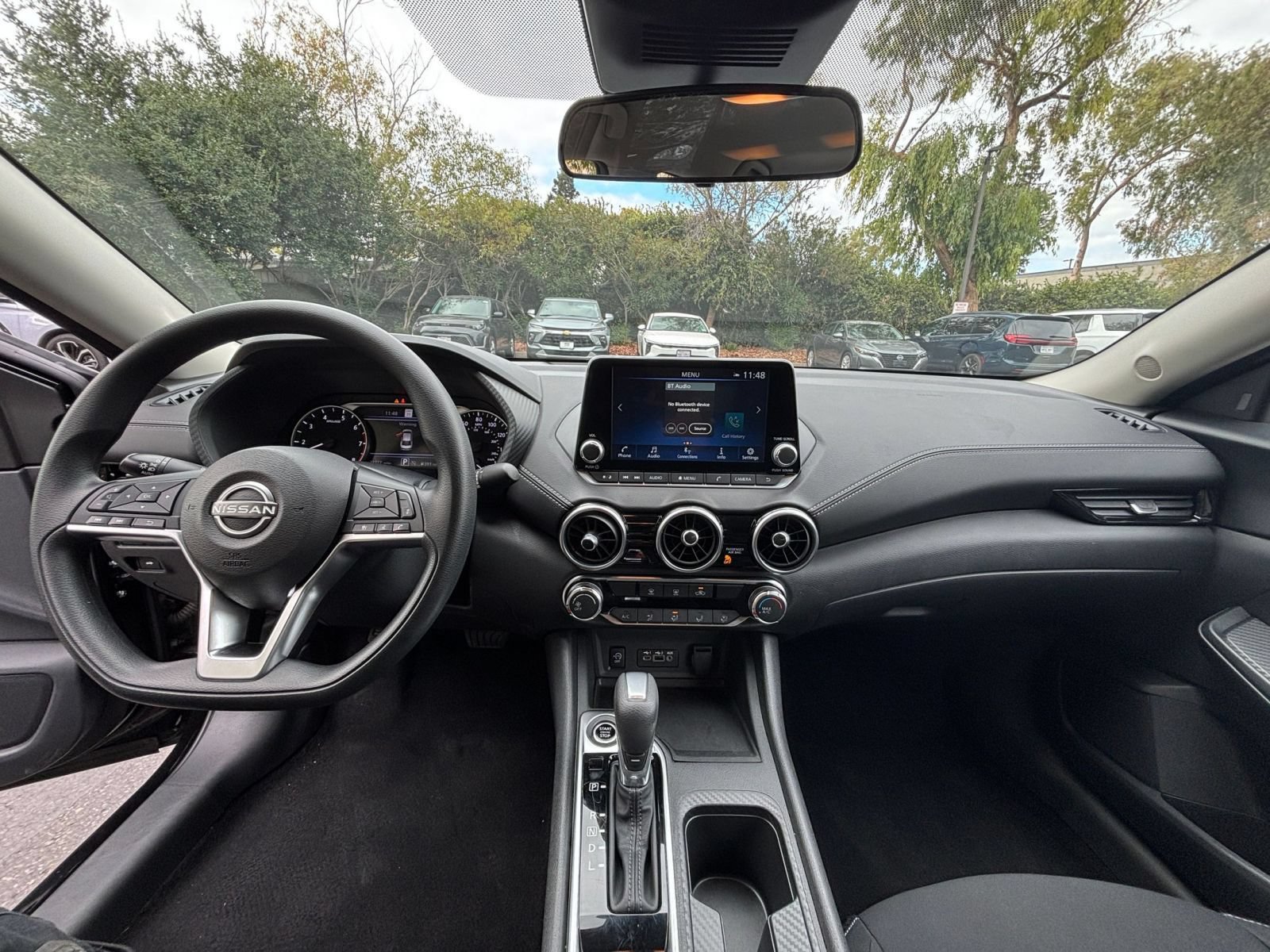 Used 2025 Nissan Sentra SV FWD image 30