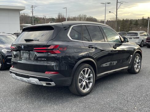 New 2026 BMW X5 xDrive50e w/ Executive Package image 4