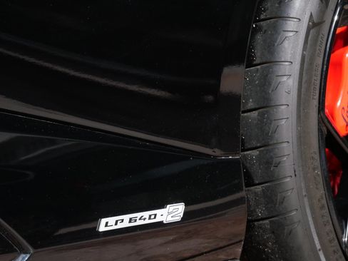 Used 2024 Lamborghini Huracan Tecnica image 10