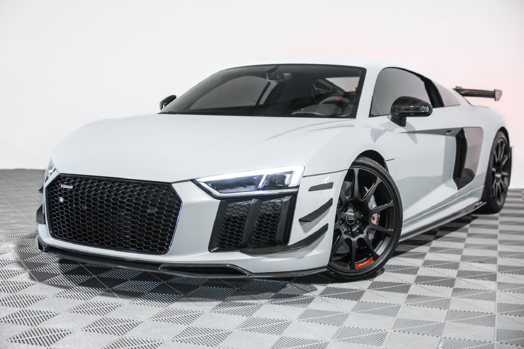 Used 2018 Audi R8 V10 plus AWD/4WD image 2