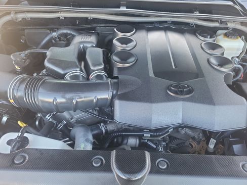 Used 2015 Toyota 4Runner SR5 image 23