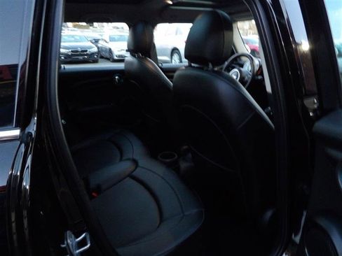 Used 2016 MINI Cooper 4-Door Hardtop image 19