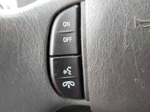 Used 2017 Ford E-350 and Econoline 350 Super Duty w/ Power Windows & Locks Group image 18