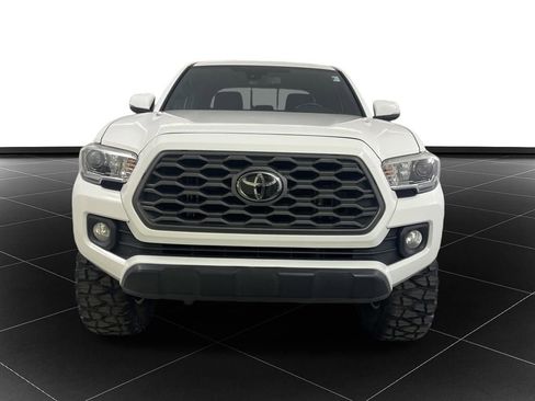 Used 2021 Toyota Tacoma TRD Off-Road image 8