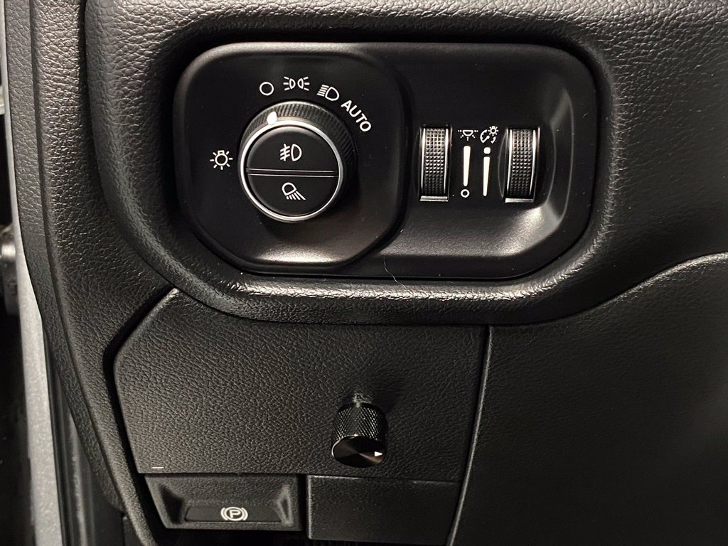 Used 2019 RAM 3500 Laramie AWD/4WD image 20