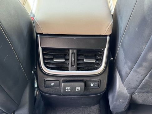 Used 2020 Subaru Outback Limited image 27