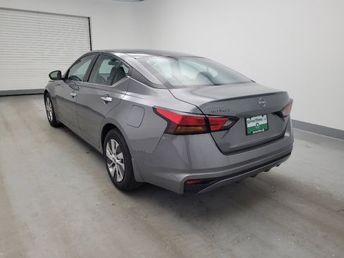 Used 2023 Nissan Altima 2.5 S FWD image 5