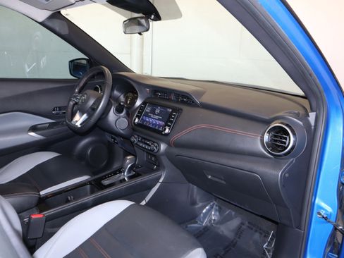 Used 2021 Nissan Kicks SR w/ SR Premium Package image 38