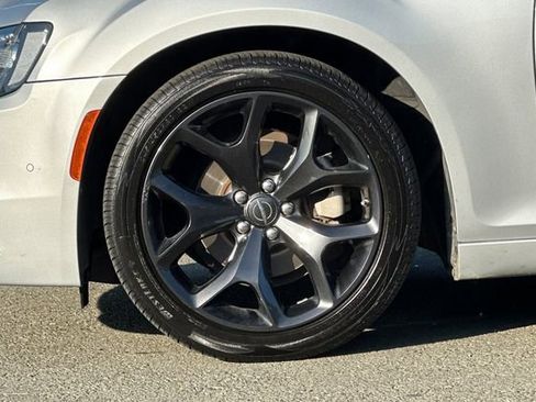 Used 2023 Chrysler 300 S image 29