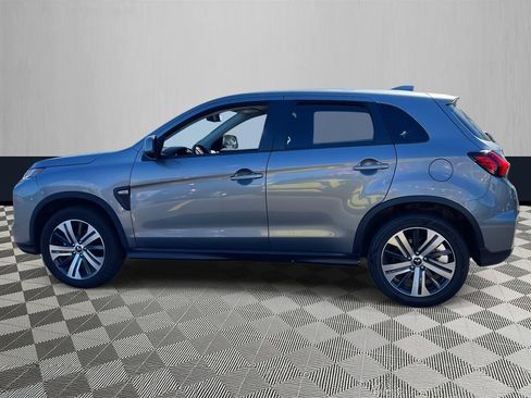 Used 2024 Mitsubishi Outlander Sport SE image 3