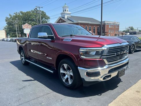 Used 2021 RAM 1500 Laramie AWD/4WD image 3