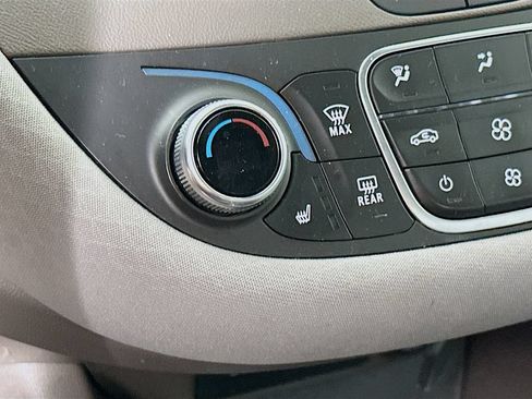 Used 2024 Chevrolet Malibu LT FWD image 29