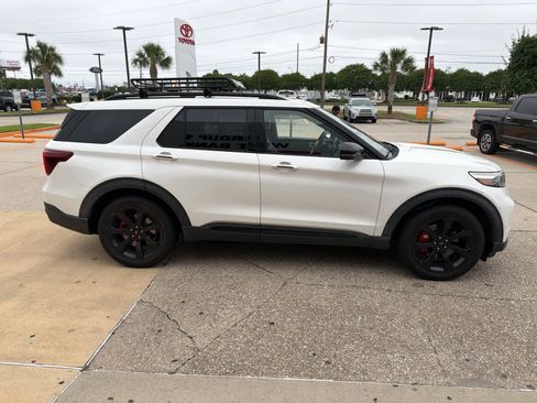 Used 2020 Ford Explorer ST w/ ST Street Pack AWD/4WD image 11