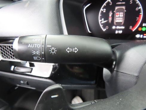 Used 2025 Honda Civic Sport image 16