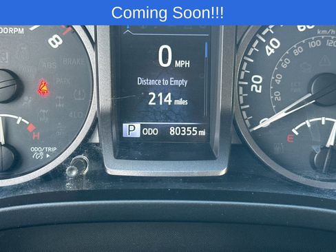 Used 2018 Toyota Tacoma TRD Sport RWD image 28