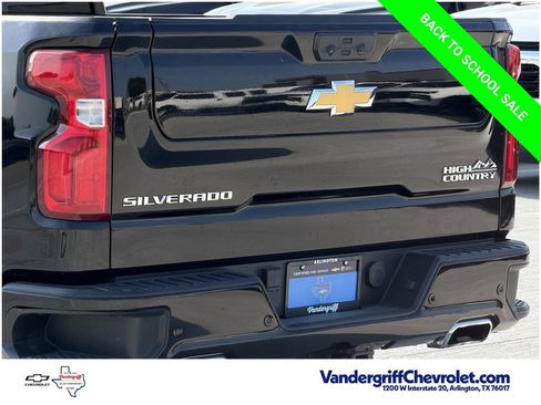 Certified 2024 Chevrolet Silverado 1500 High Country w/ High Country Premium Package AWD/4WD image 6