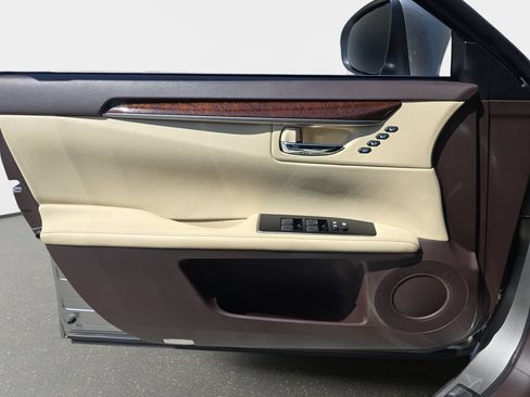 Used 2017 Lexus ES 350 w/ Navigation System Package FWD image 29