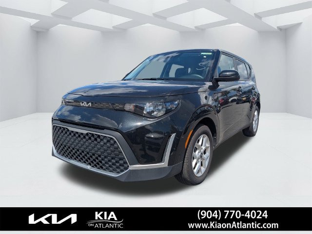 Used 2025 Kia Soul LX w/ LX Technology Package FWD image 7