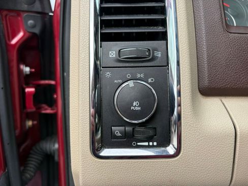 Used 2013 RAM 2500 Laramie image 23