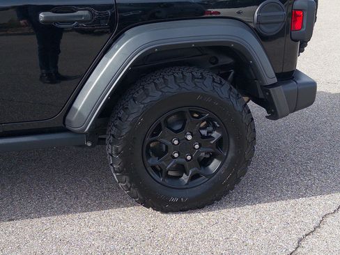 Used 2023 Jeep Wrangler Willys 4xe w/ Sun & Screen Package image 4