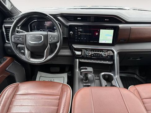 Used 2023 GMC Sierra 1500 Denali Ultimate AWD/4WD image 10