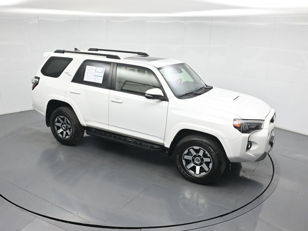 Used 2022 Toyota 4Runner TRD Off-Road Premium AWD/4WD image 39