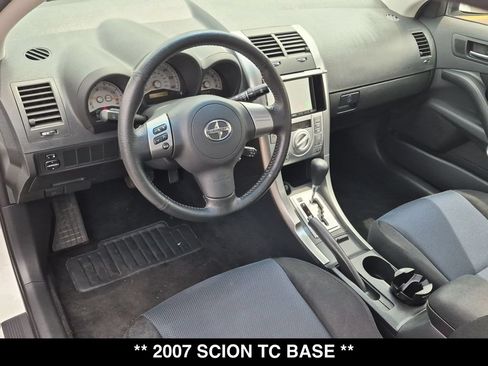 Used 2007 Scion tC FWD image 2