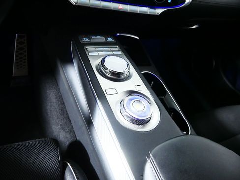 Used 2022 Genesis GV70 2.5T w/ Sport Prestige Package AWD/4WD image 24