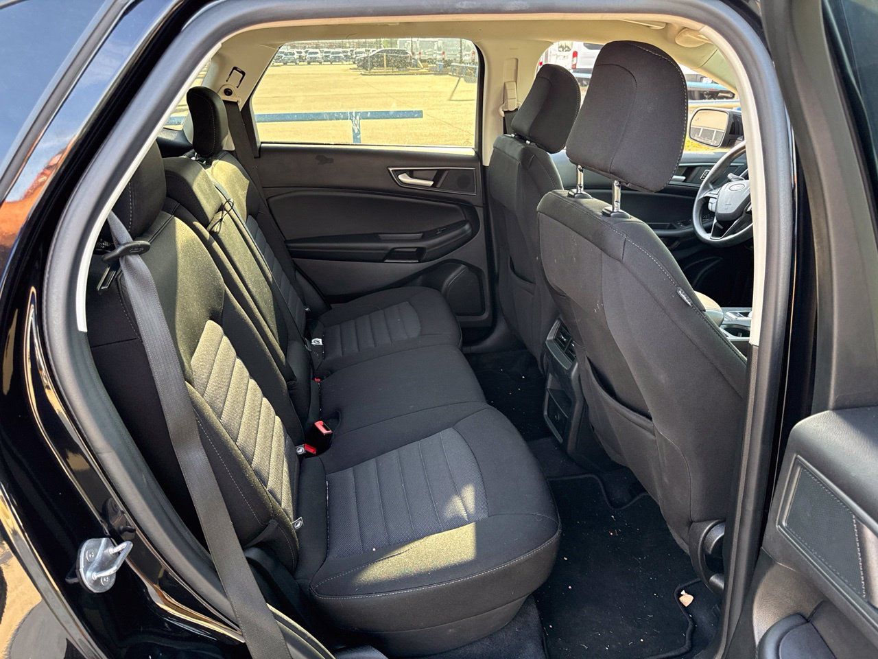 Used 2024 Ford Edge SE w/ Black Appearance Package AWD/4WD image 12